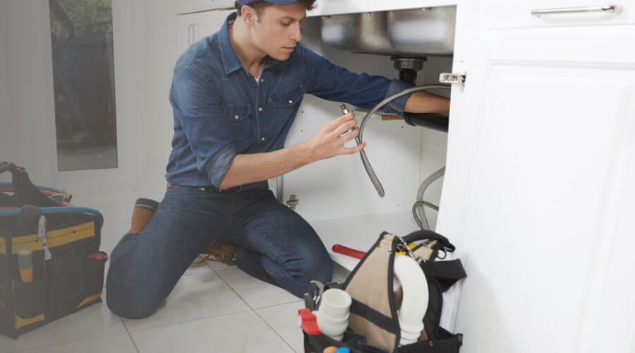 Expert burst pipe repair services in Minoa, NY